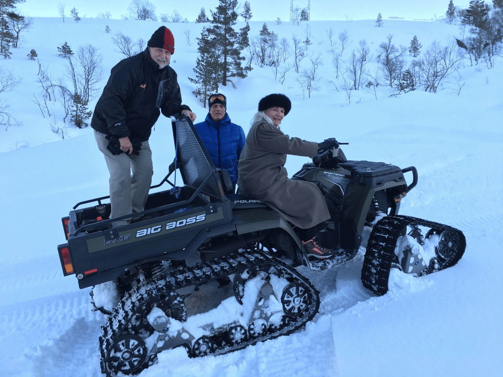 Israeli on a skidoo adventure in Norway!